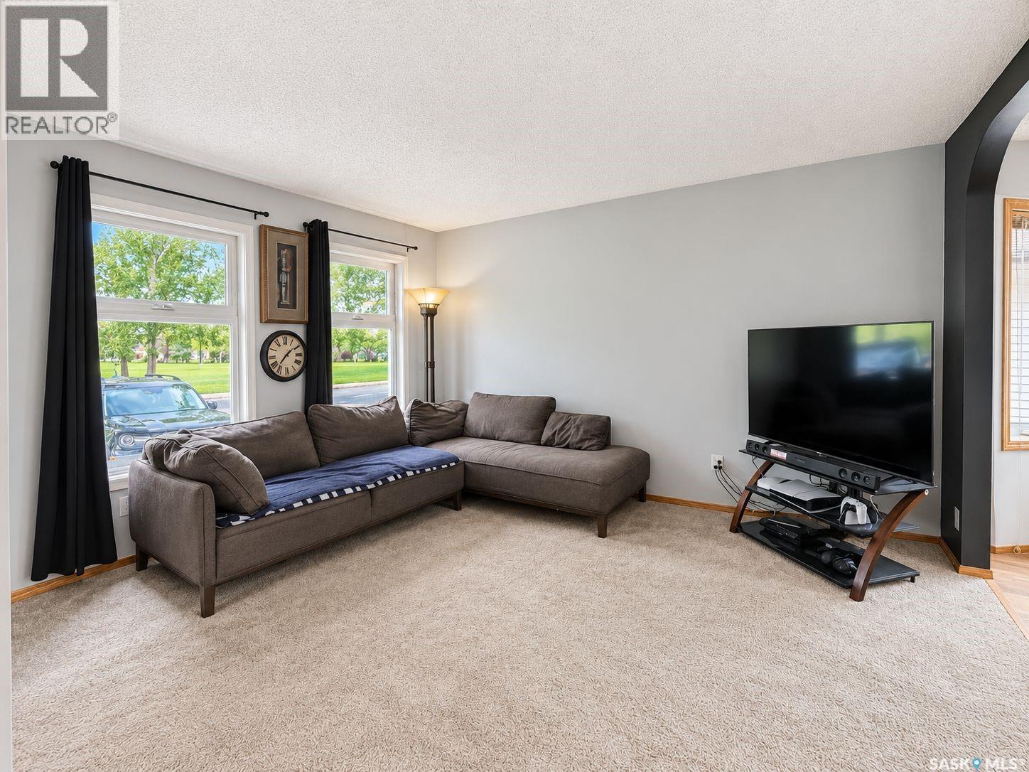 158 Petersmeyer Street, Regina, Saskatchewan  S4R 8J3 - Photo 4 - SK047872
