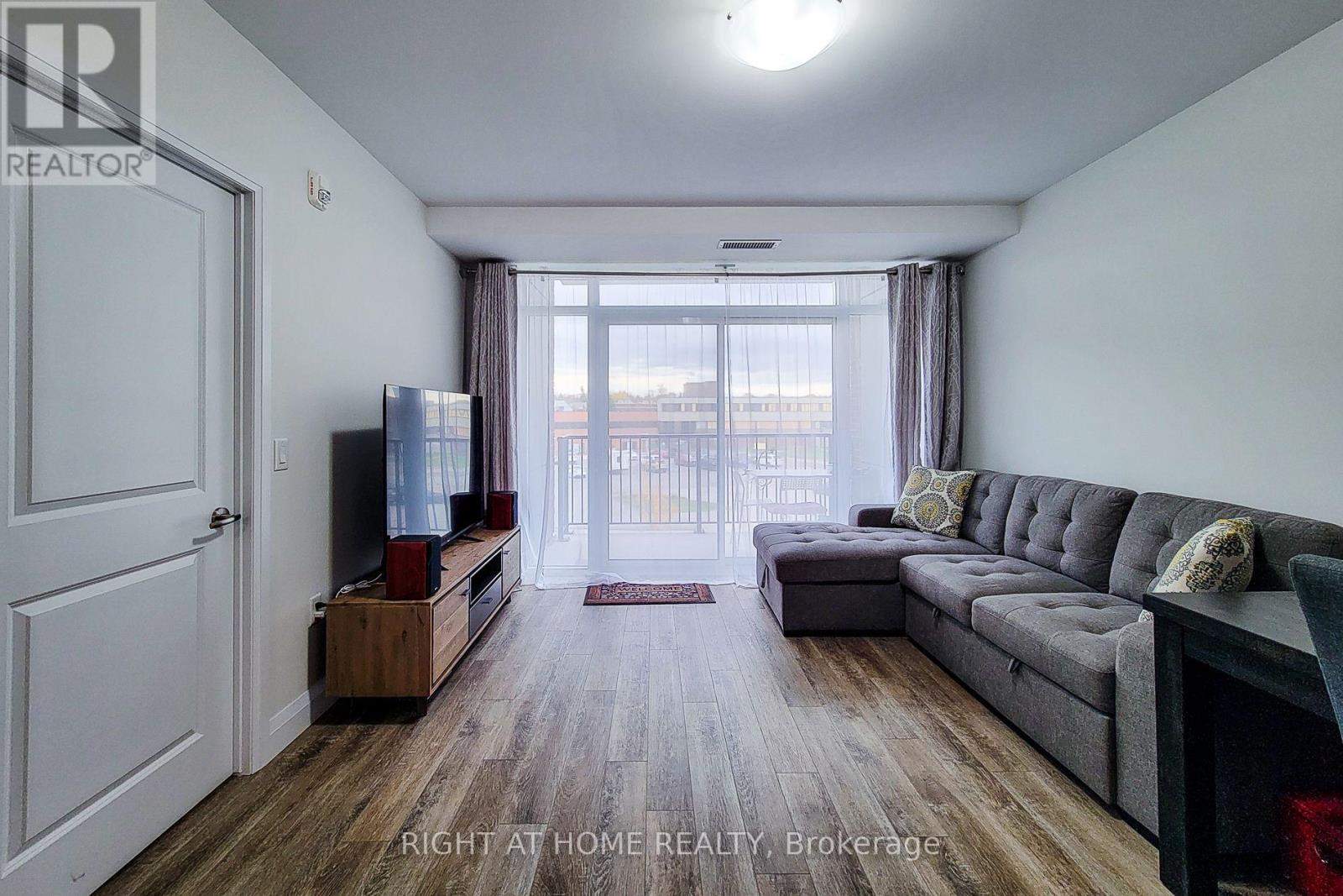 217 - 1 Redfern Aveenue Avenue, Hamilton, Ontario  L9C 0E6 - Photo 10 - X13760316