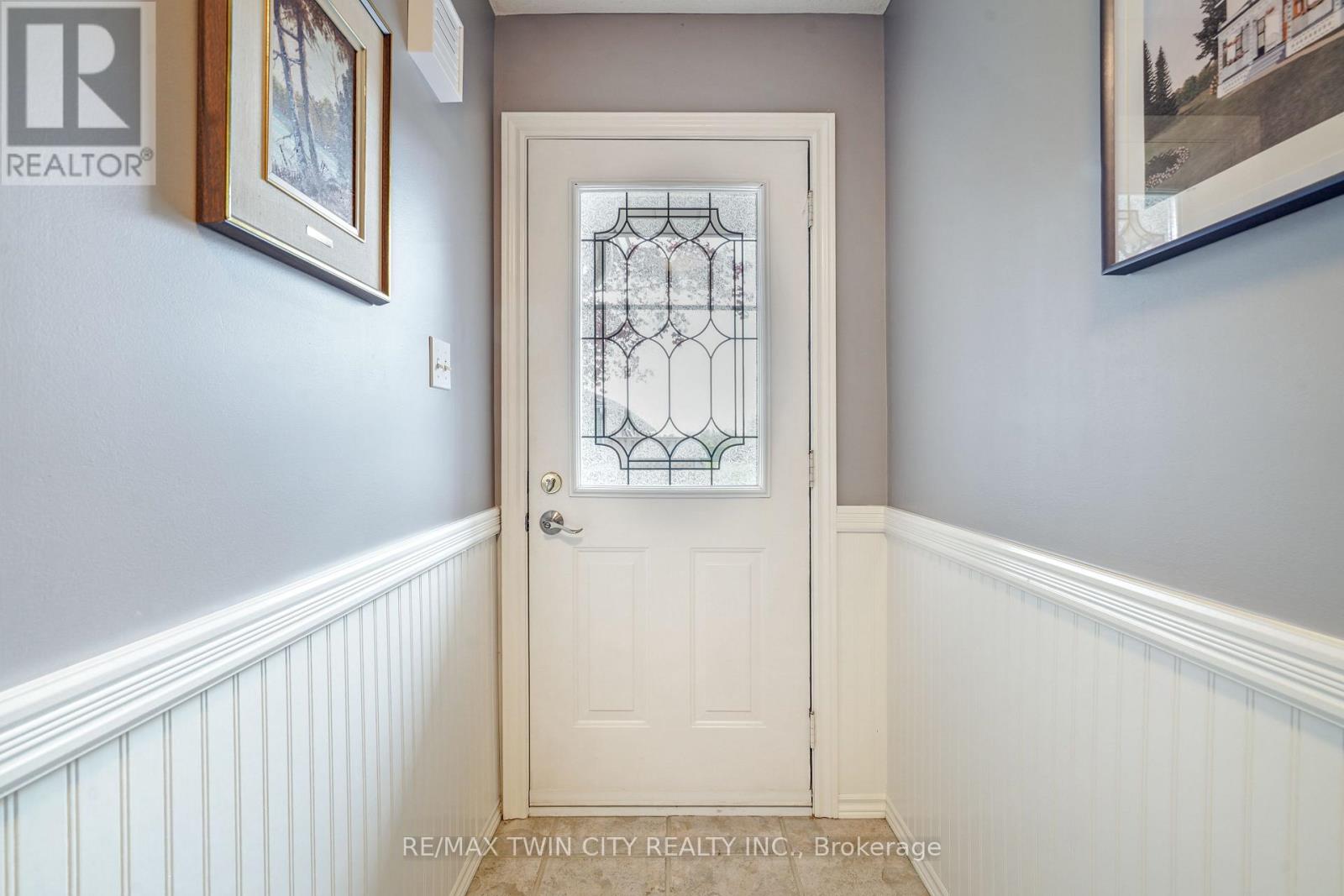 9 - 24 Griffiths Drive, Brant, Ontario  N3L 4C5 - Photo 5 - X13760338