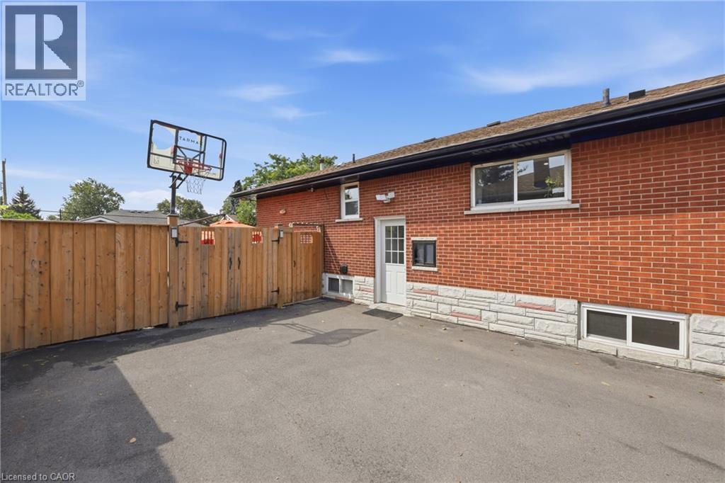 894 Brucedale Avenue E, Hamilton, Ontario  L8B 1S9 - Photo 22 - 40861683