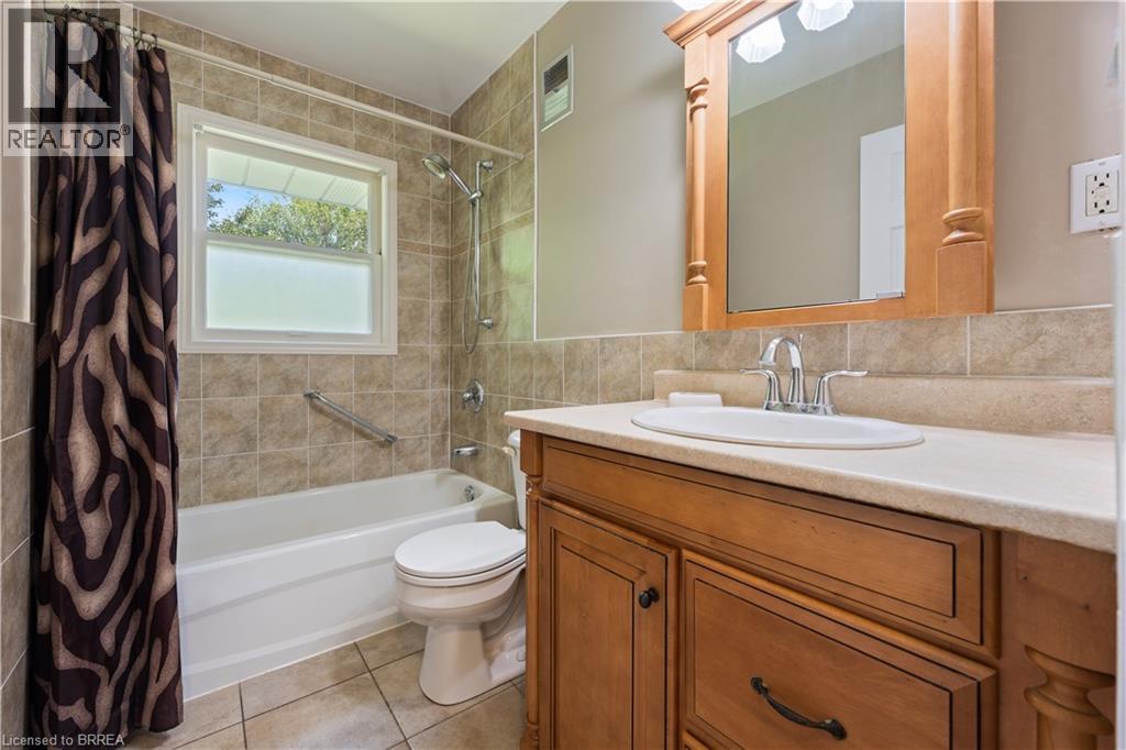 25 Wayne Drive, Brantford, Ontario  N3R 2Y6 - Photo 15 - 40860216