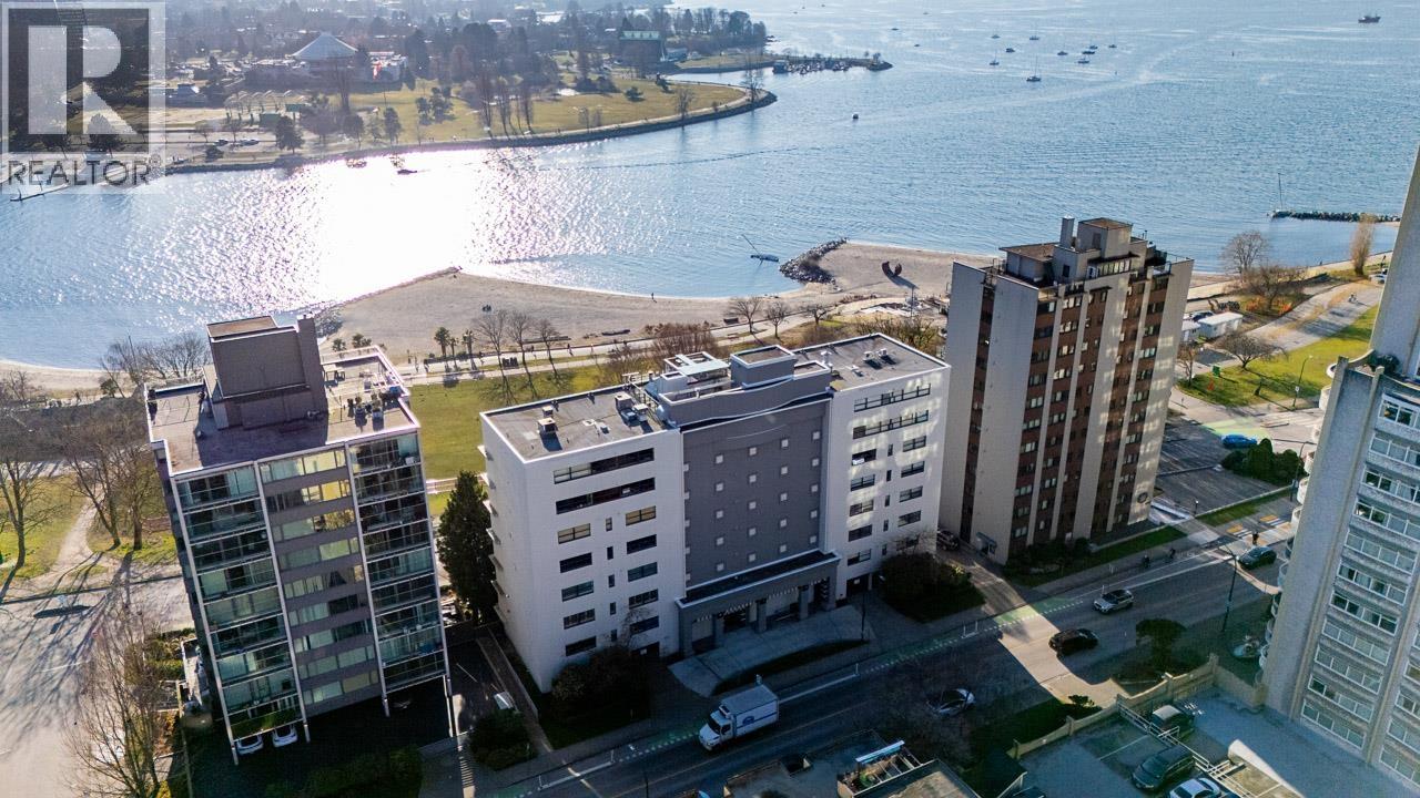 304 1233 BEACH AVENUE, Vancouver, British Columbia