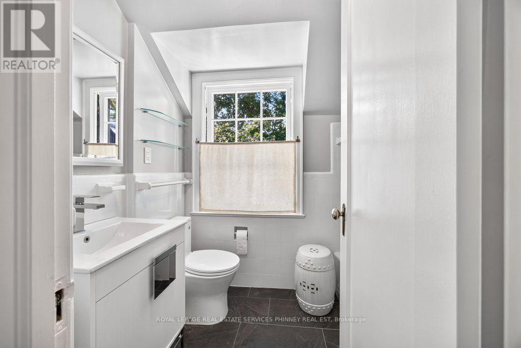 3947 Bloor Street W, Toronto, Ontario  M9B 1L8 - Photo 19 - W13539296