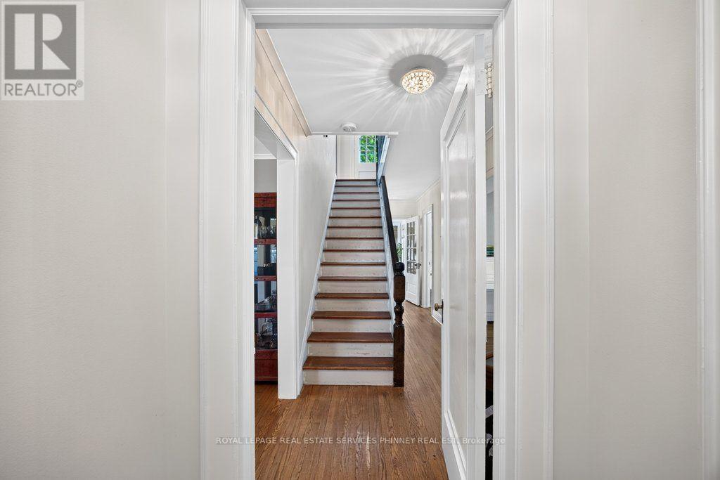 3947 Bloor Street W, Toronto, Ontario  M9B 1L8 - Photo 5 - W13539296