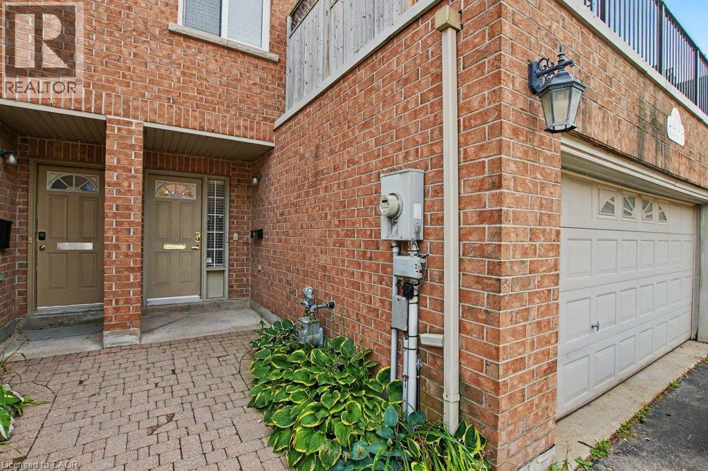 23 Grosvenor Lane, Cambridge, Ontario  N1R 8N2 - Photo 3 - 40861703