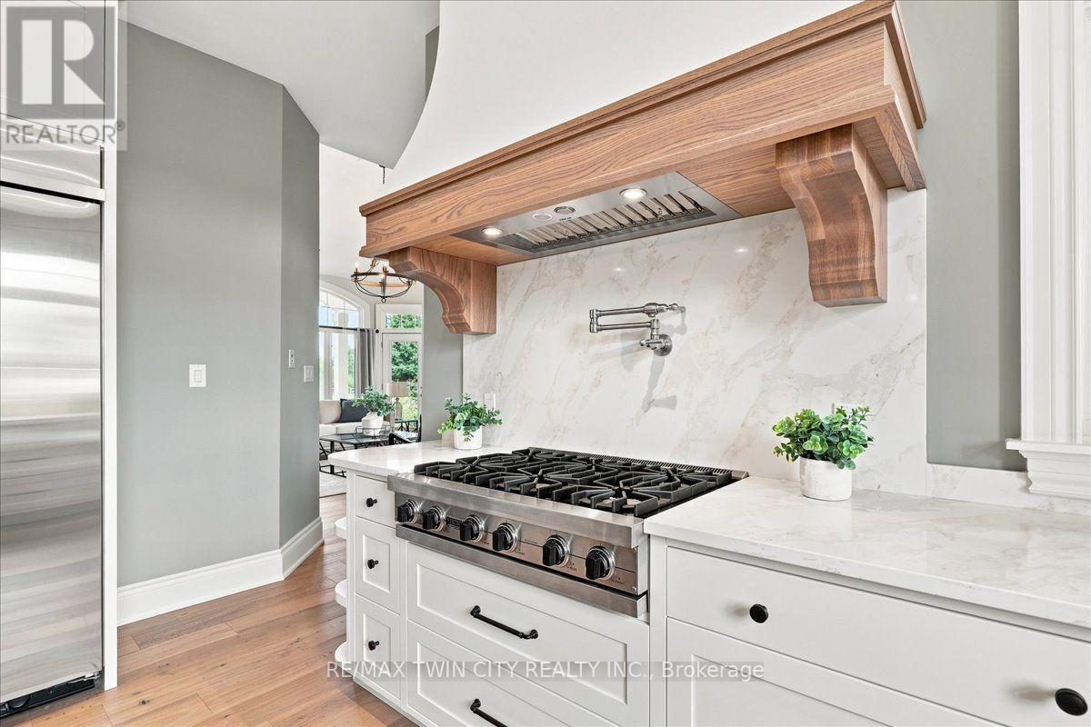 1532 6th Concession Road W, Hamilton, Ontario  N0B 1L0 - Photo 17 - X13760034