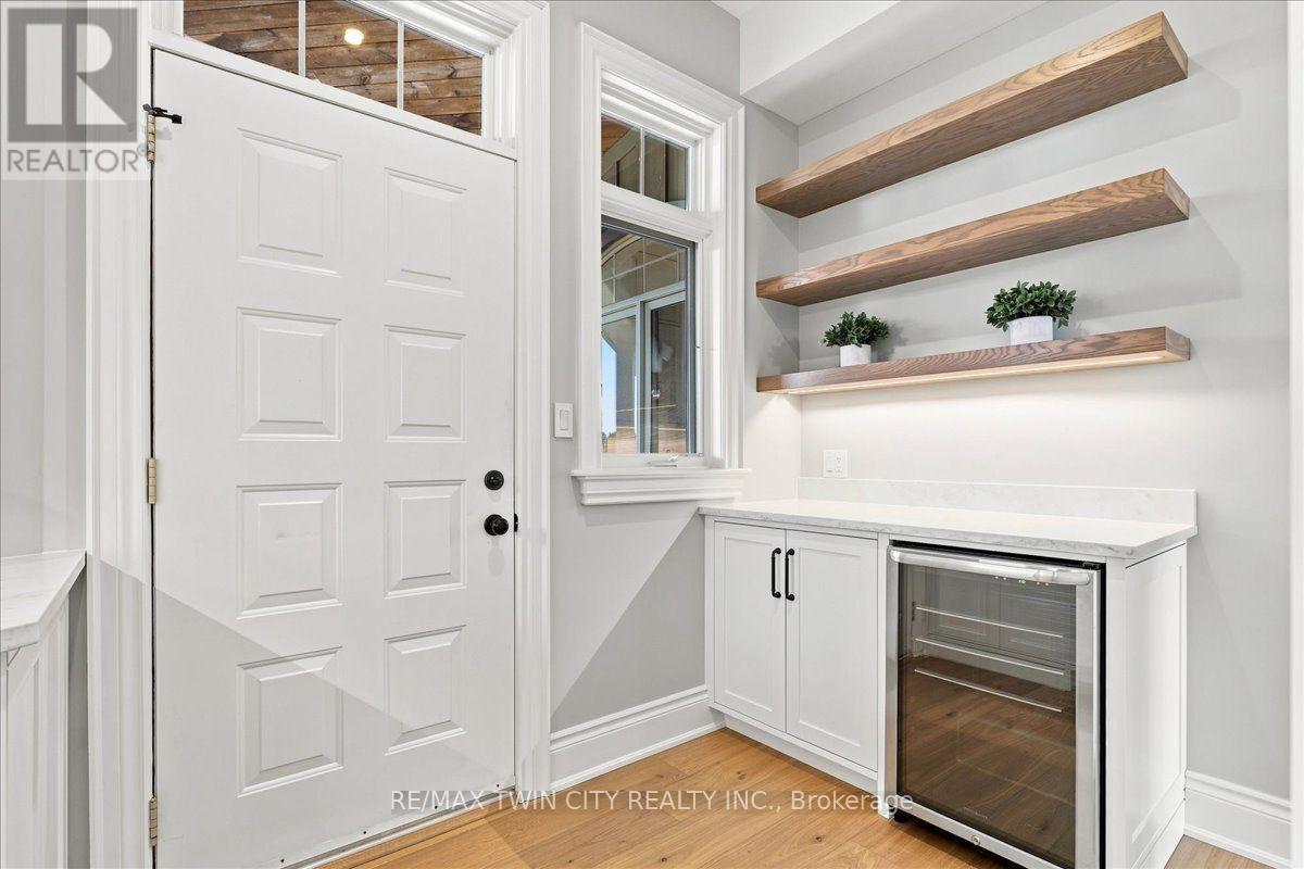 1532 6th Concession Road W, Hamilton, Ontario  N0B 1L0 - Photo 12 - X13760034