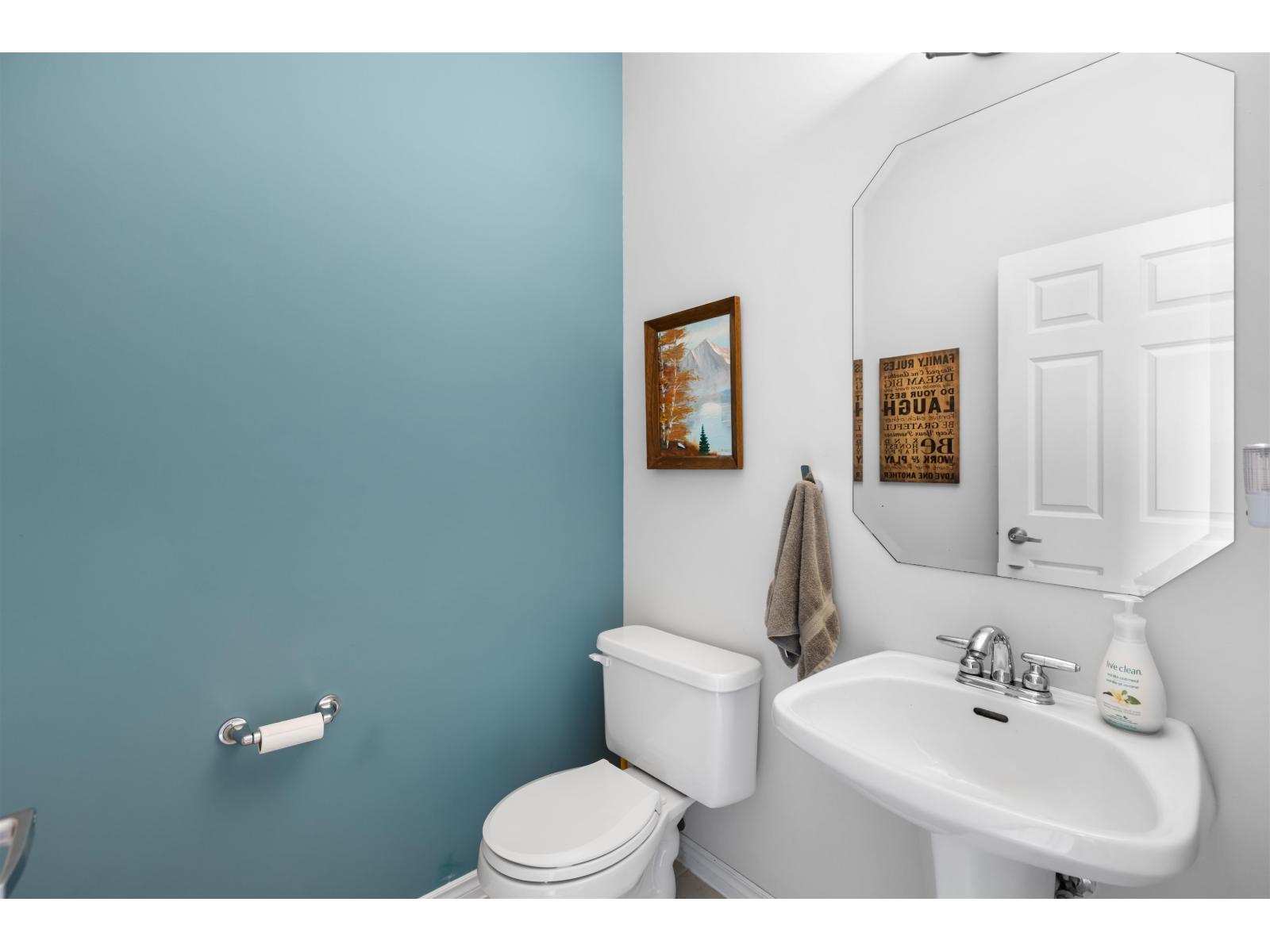 6609 205 Street, Langley, British Columbia  V2Y 2X8 - Photo 11 - R3162810