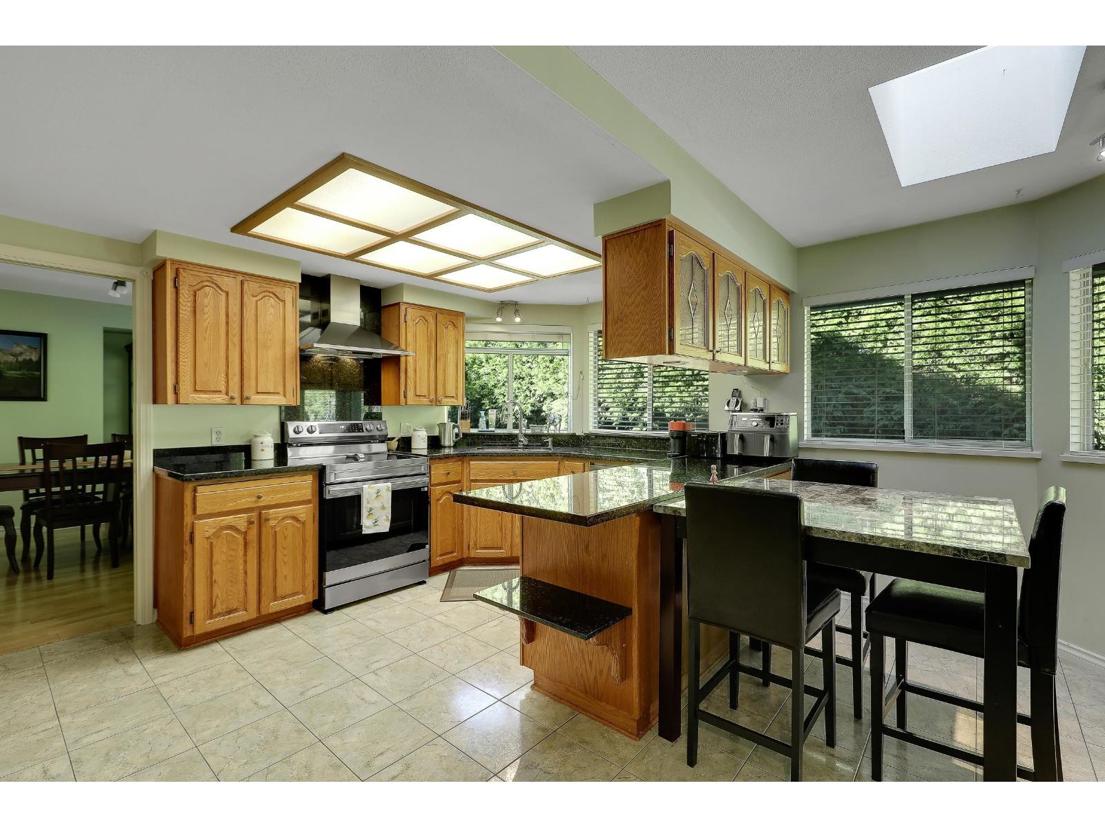 8182 140b Street, Surrey, British Columbia  V3W 8X3 - Photo 8 - R3162552