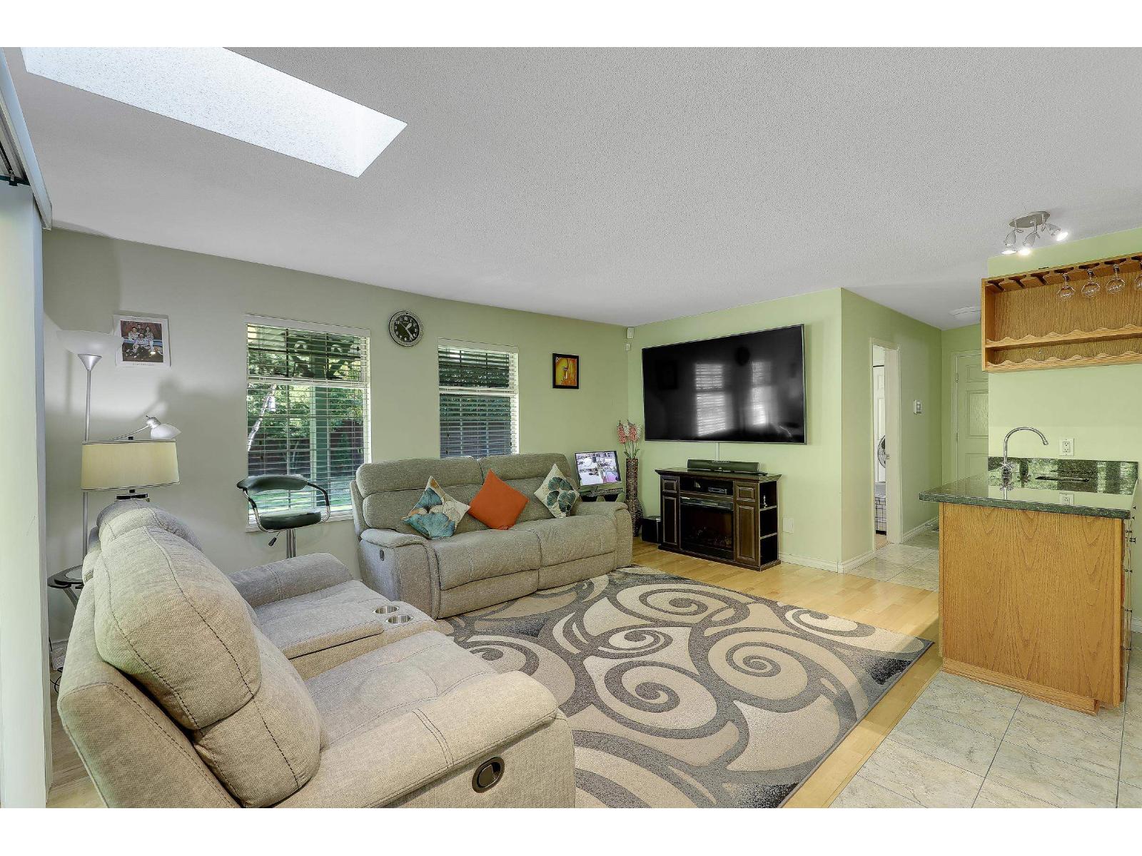 8182 140b Street, Surrey, British Columbia  V3W 8X3 - Photo 13 - R3162552