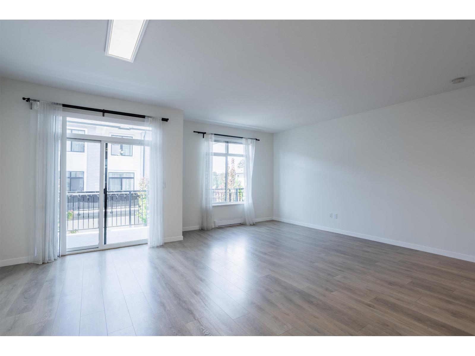 33 15235 Sitka Drive, Surrey, British Columbia  V3S 0A9 - Photo 7 - R3162493