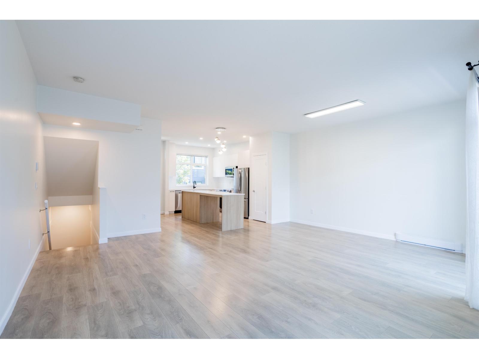 33 15235 Sitka Drive, Surrey, British Columbia  V3S 0A9 - Photo 10 - R3162493