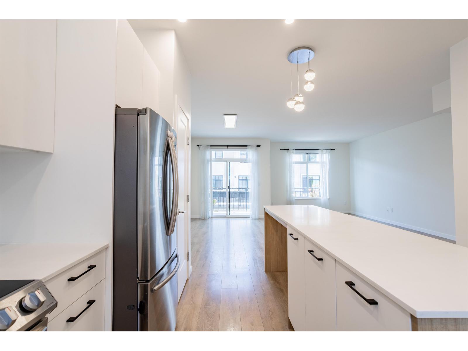 33 15235 Sitka Drive, Surrey, British Columbia  V3S 0A9 - Photo 5 - R3162493