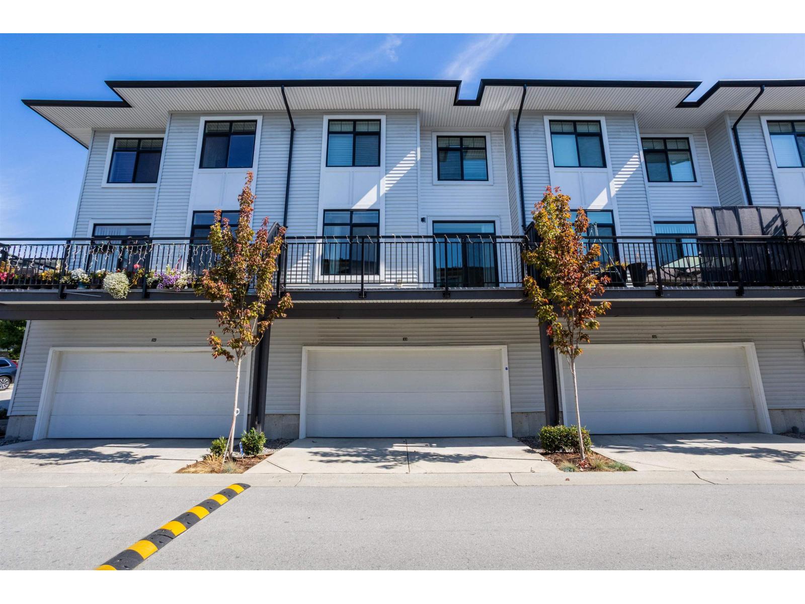 33 15235 SITKA DRIVE, surrey, British Columbia