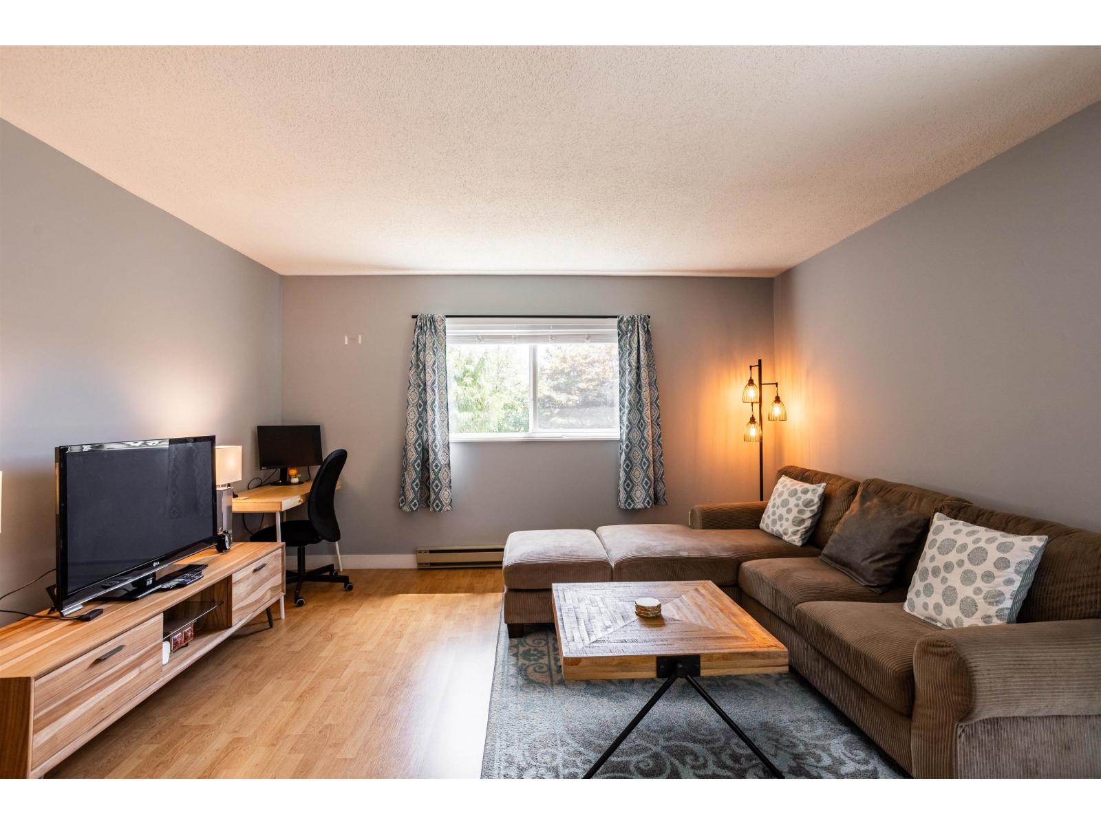 210 5191 203 Street, Langley, British Columbia  V3A 1V6 - Photo 2 - R3162716
