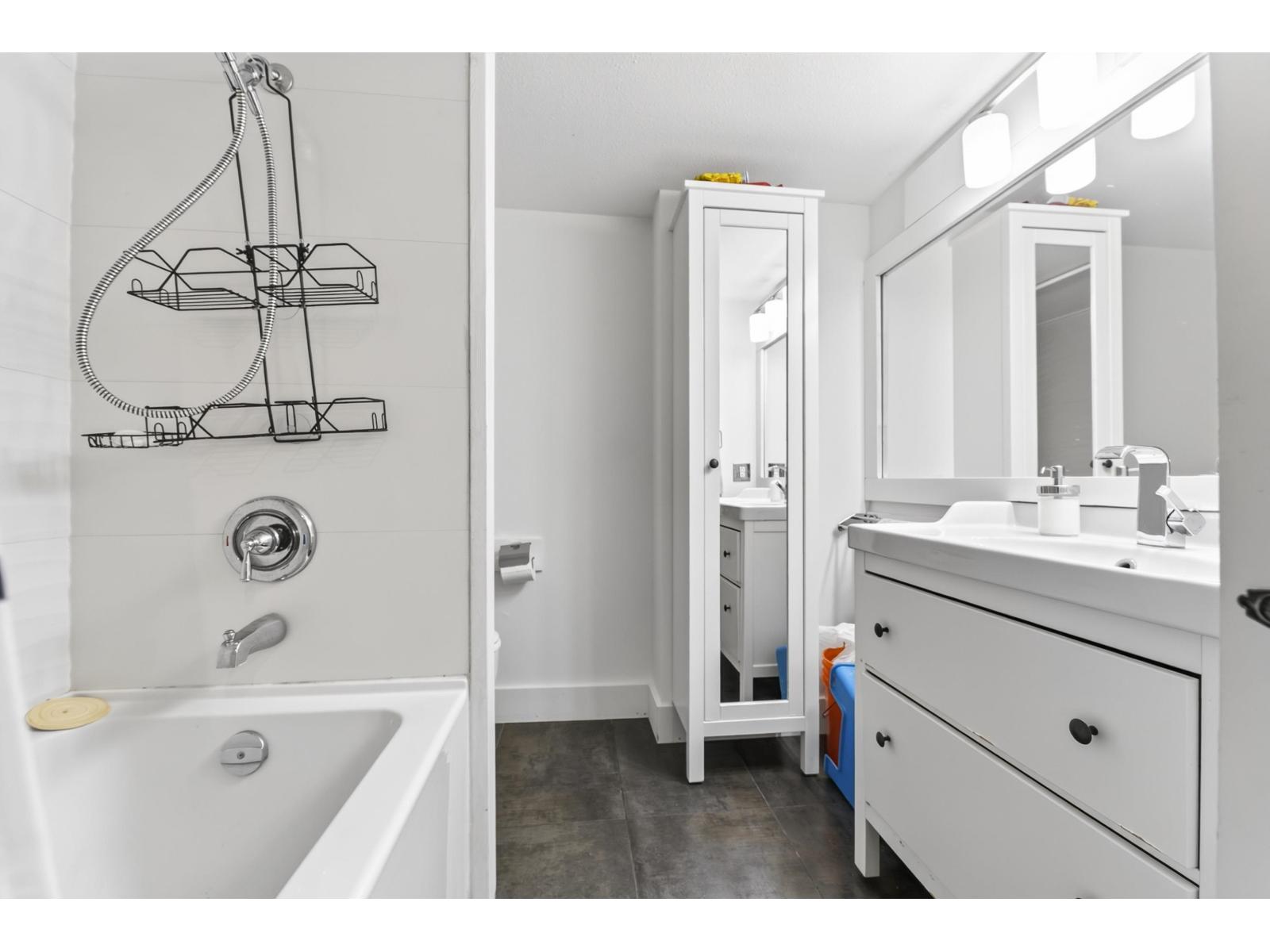 102 1424 Martin Street, White Rock, British Columbia  V4B 3W7 - Photo 17 - R3161867
