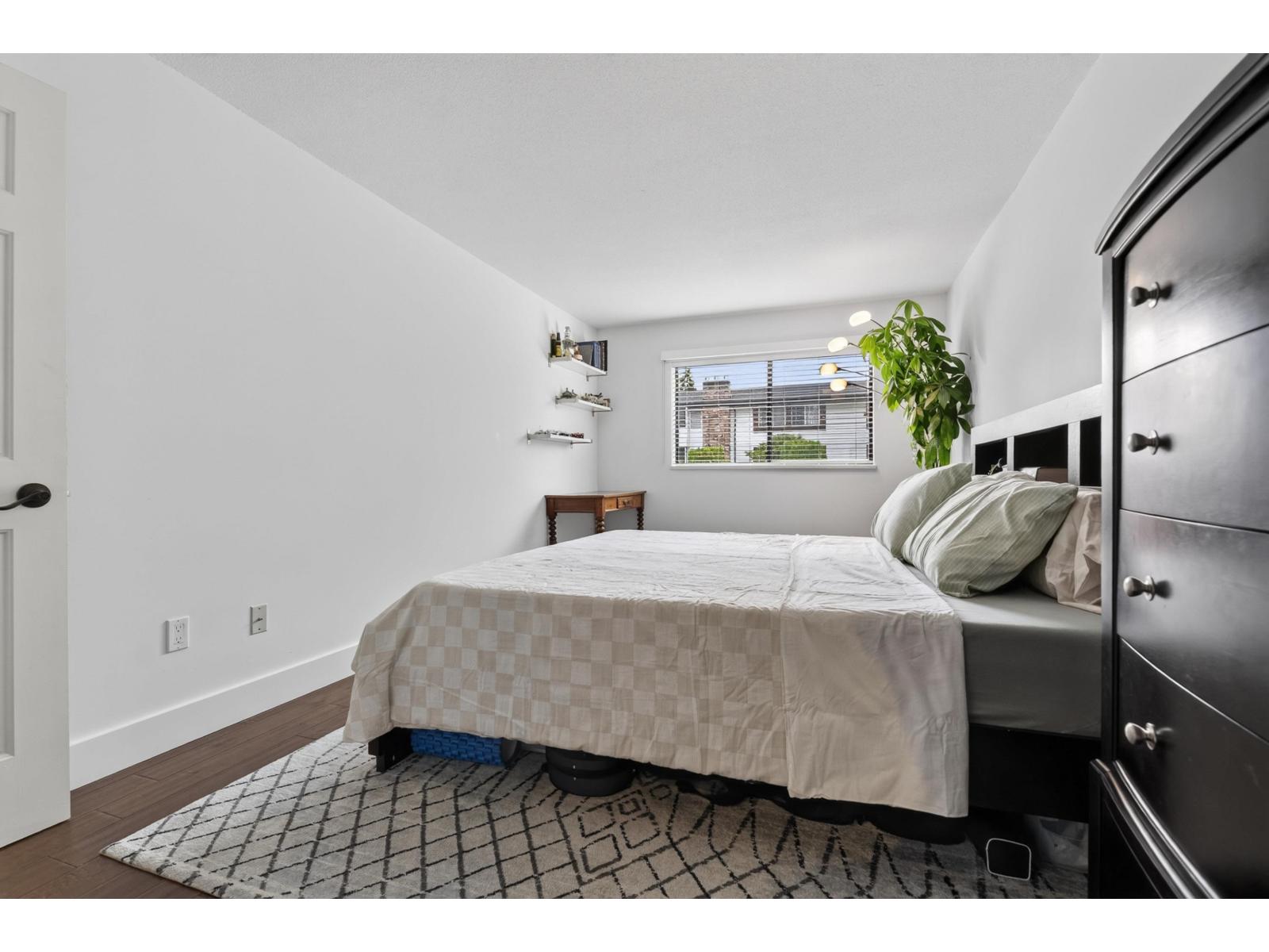 102 1424 Martin Street, White Rock, British Columbia  V4B 3W7 - Photo 15 - R3161867