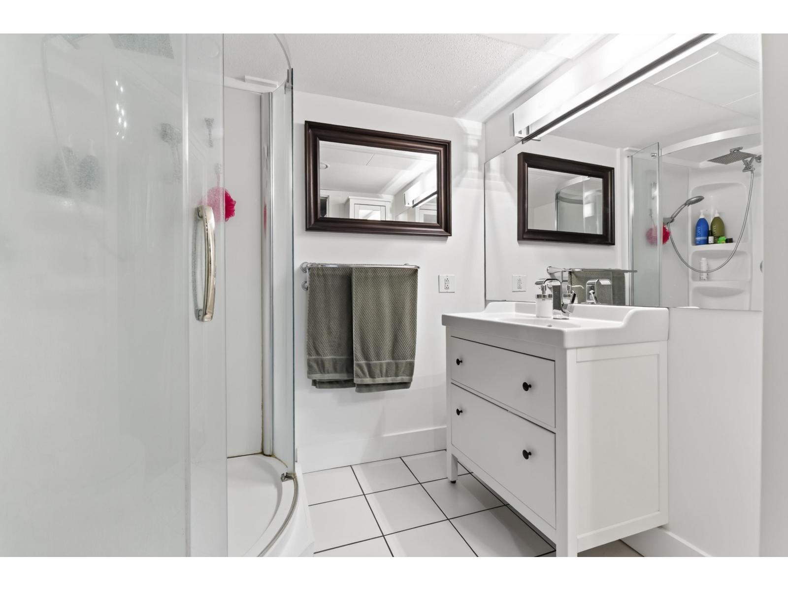 102 1424 Martin Street, White Rock, British Columbia  V4B 3W7 - Photo 18 - R3161867