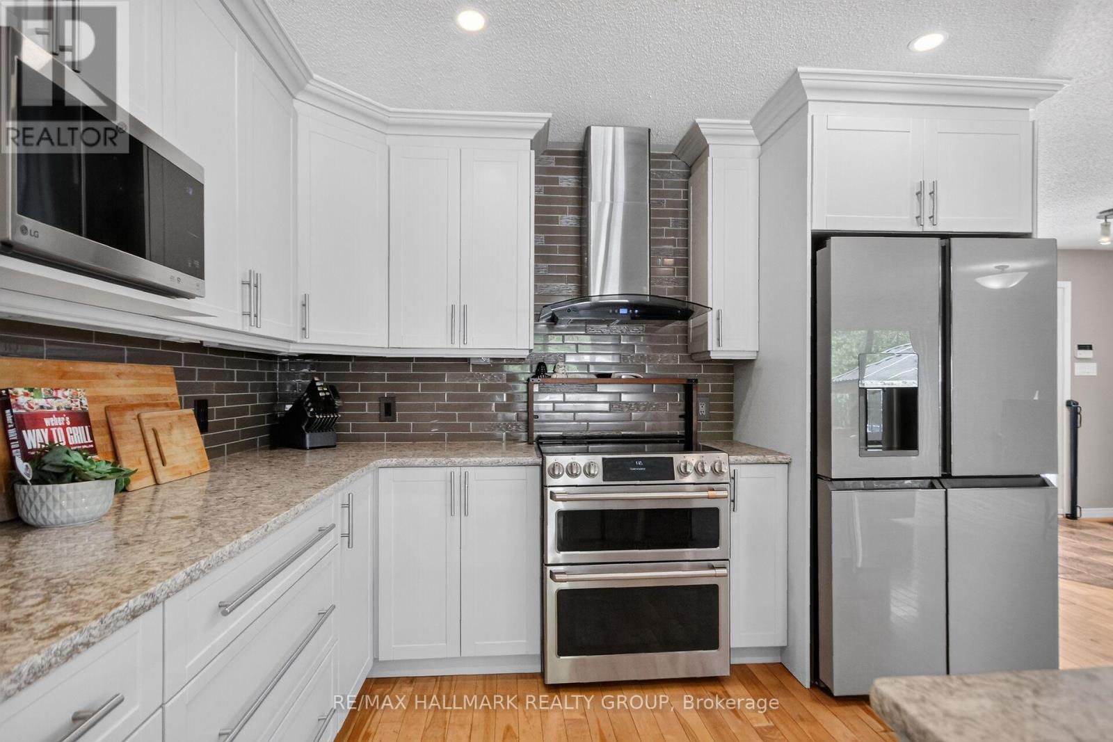 8251 Ranita Crescent, Ottawa, Ontario  K0A 2P0 - Photo 5 - X13760716