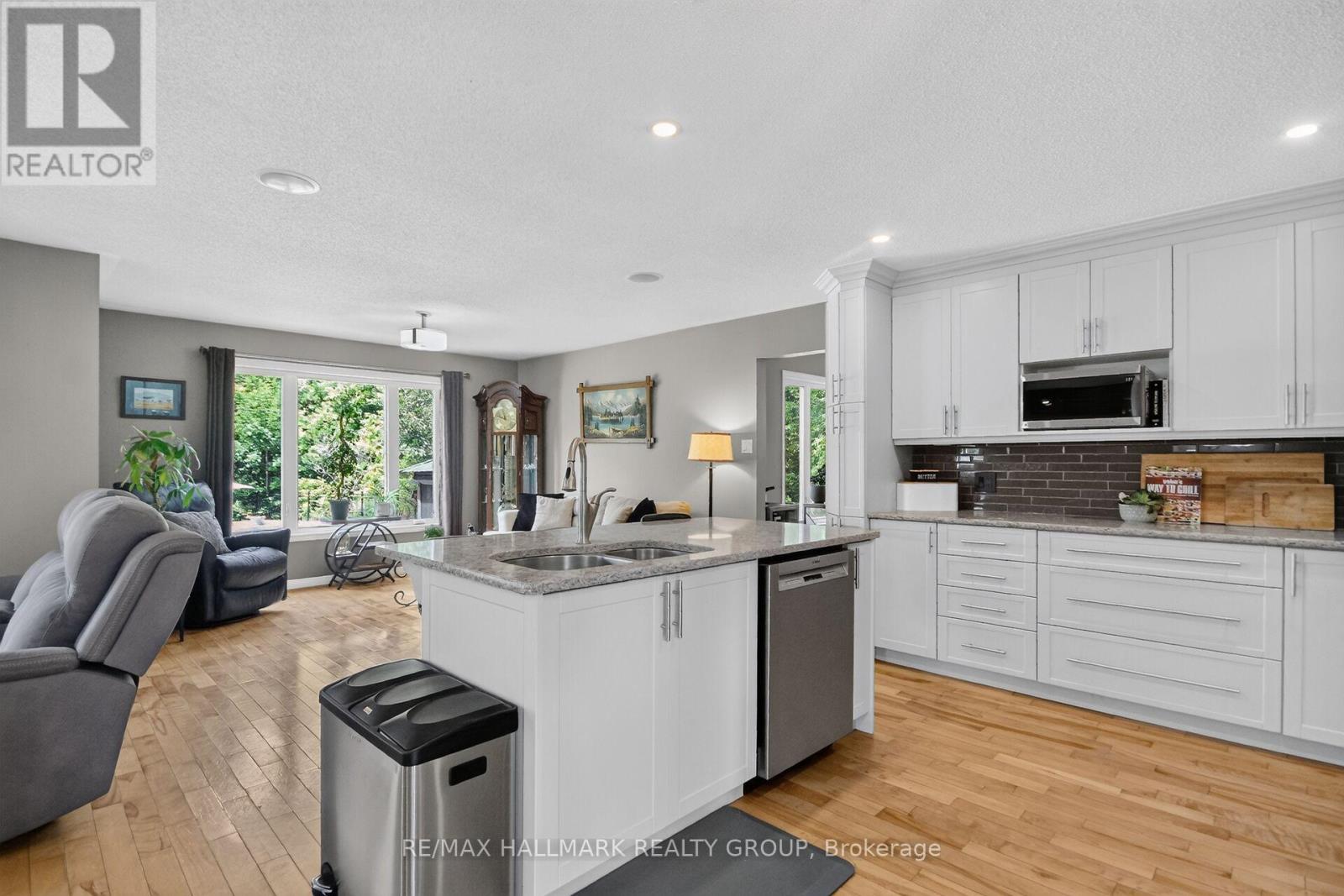 8251 Ranita Crescent, Ottawa, Ontario  K0A 2P0 - Photo 6 - X13760716