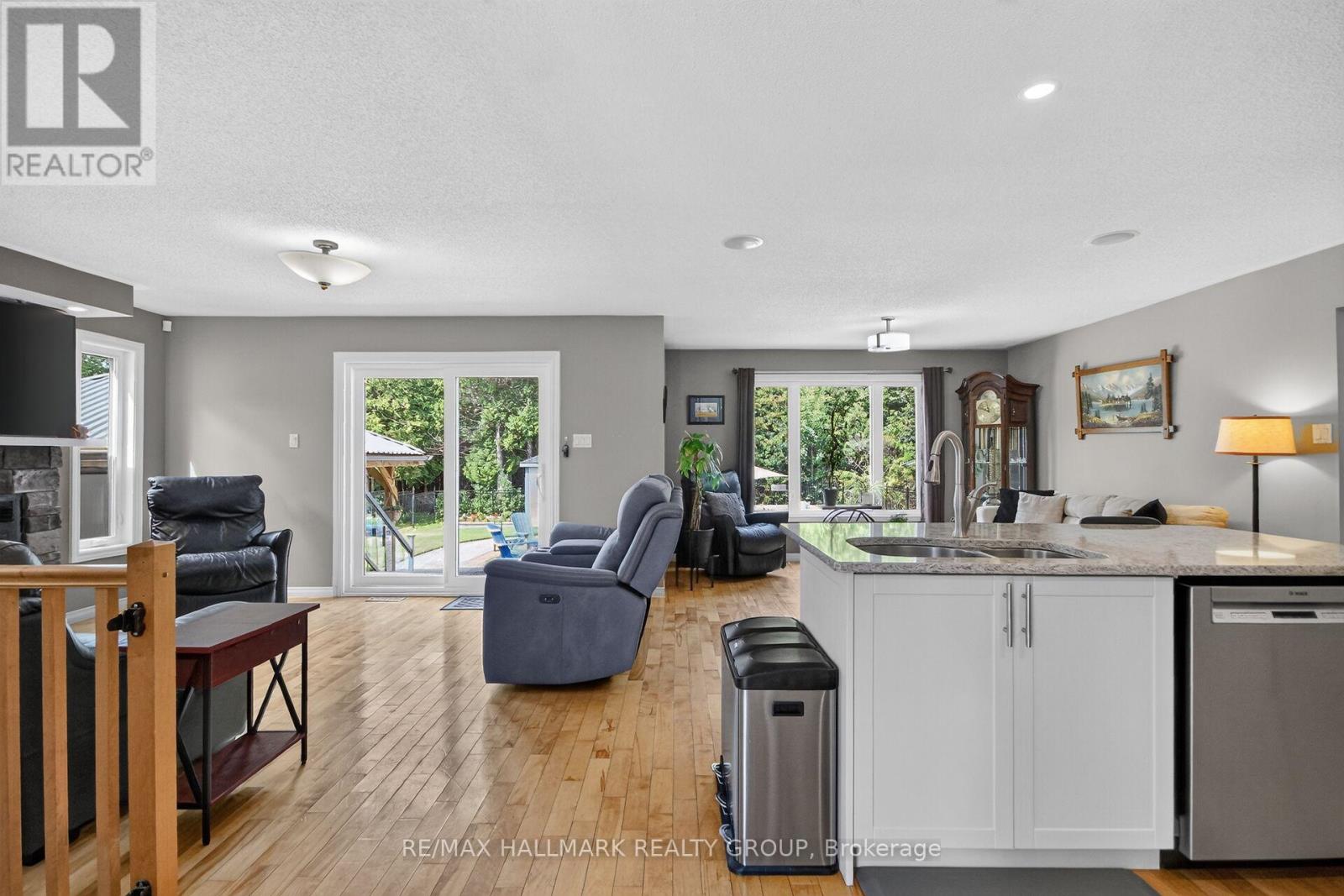 8251 Ranita Crescent, Ottawa, Ontario  K0A 2P0 - Photo 8 - X13760716