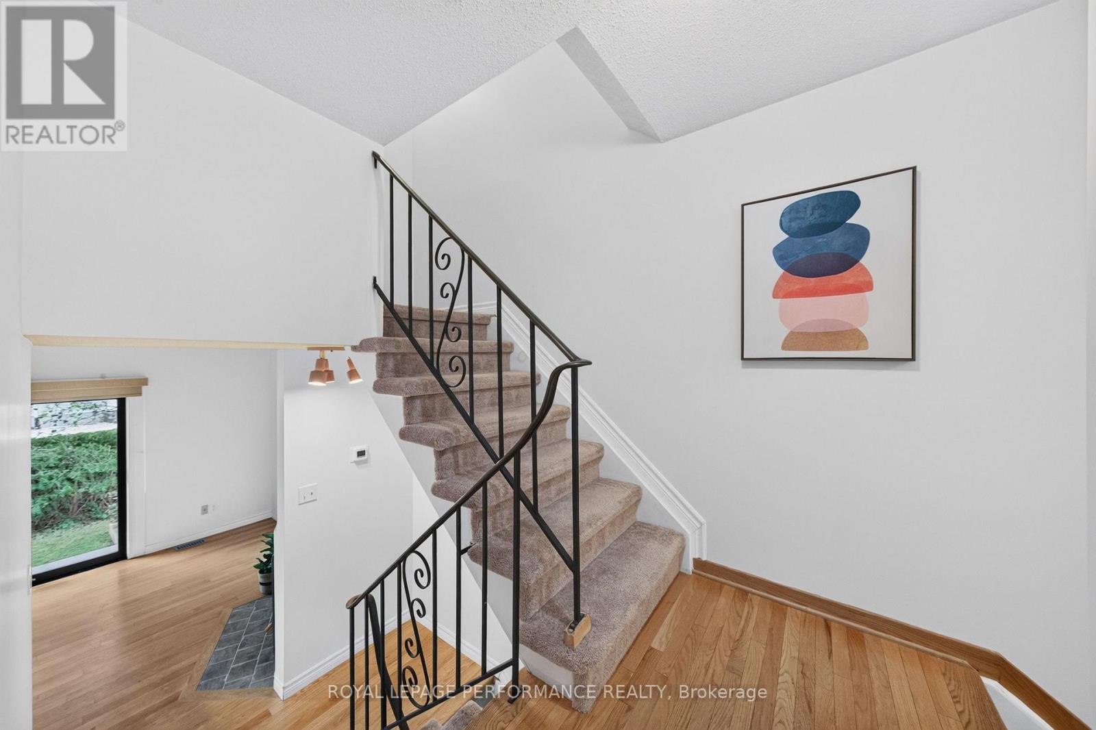 23 - 2 Bertona Street, Ottawa, Ontario  K2G 0W2 - Photo 19 - X13760756