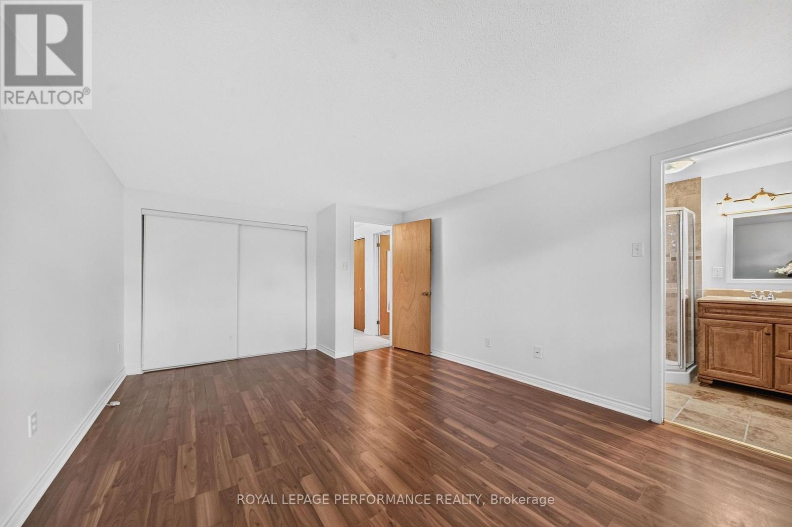 23 - 2 Bertona Street, Ottawa, Ontario  K2G 0W2 - Photo 22 - X13760756