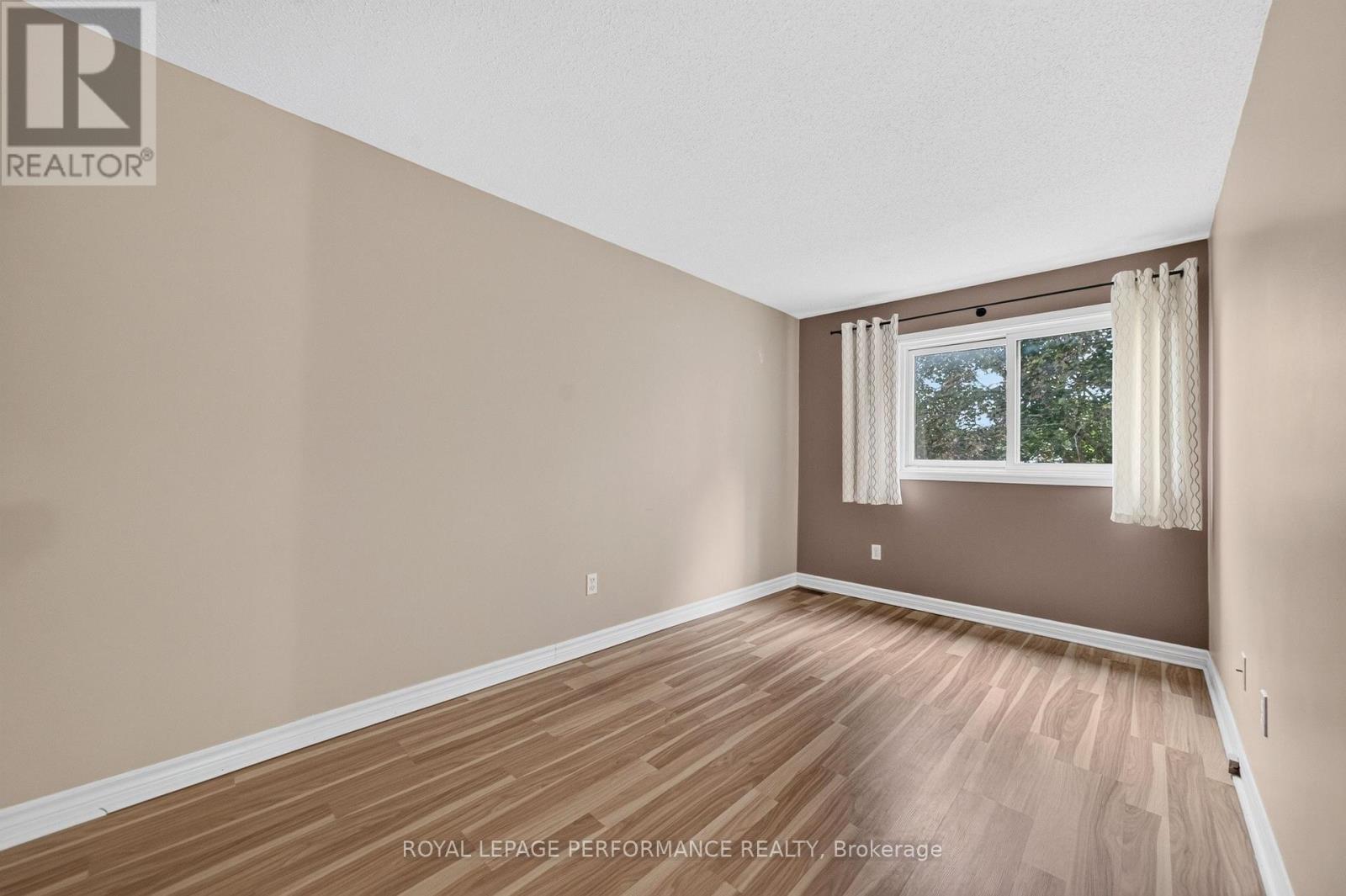 23 - 2 Bertona Street, Ottawa, Ontario  K2G 0W2 - Photo 25 - X13760756