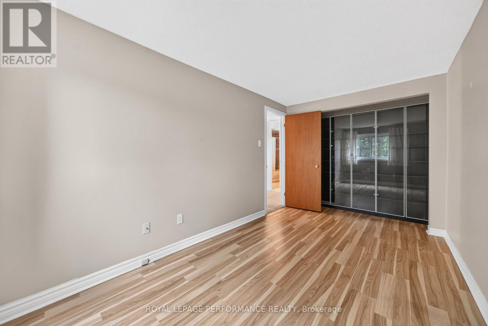 23 - 2 Bertona Street, Ottawa, Ontario  K2G 0W2 - Photo 26 - X13760756