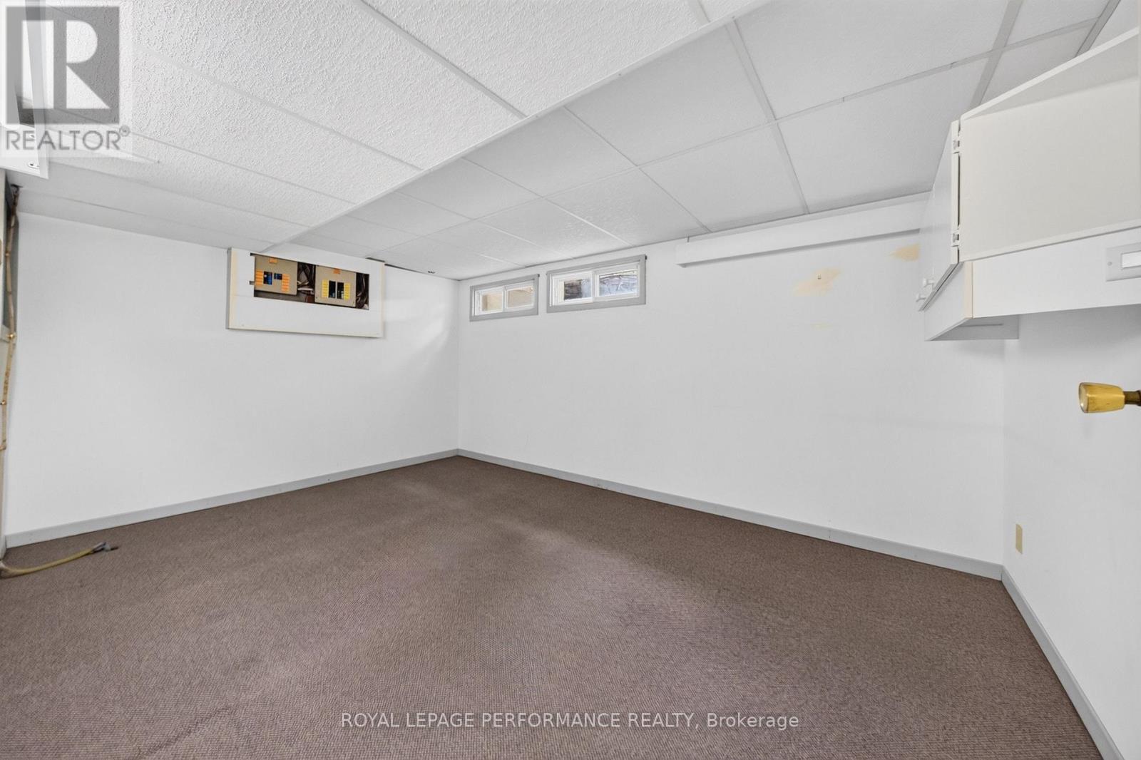 23 - 2 Bertona Street, Ottawa, Ontario  K2G 0W2 - Photo 31 - X13760756