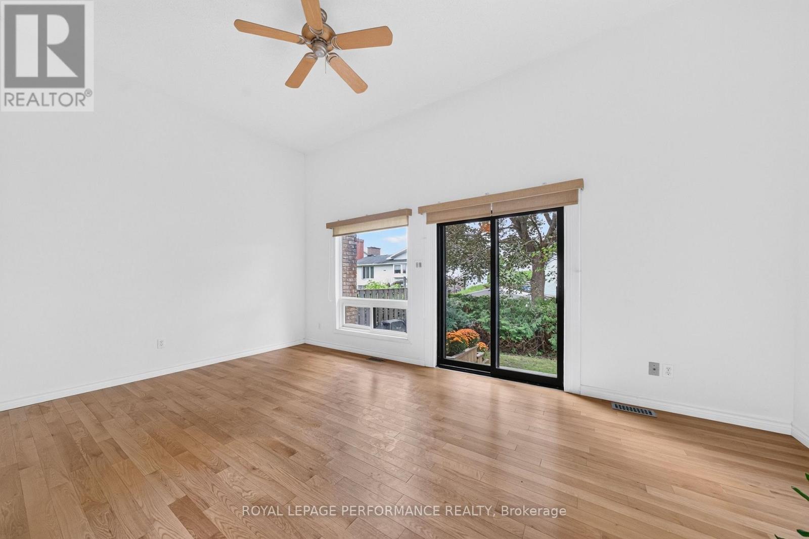 23 - 2 Bertona Street, Ottawa, Ontario  K2G 0W2 - Photo 6 - X13760756