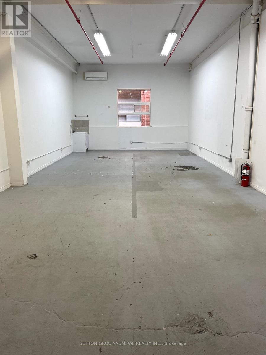 Studio 1 - 151 Sterling Road, Toronto, Ontario  M6R 2B2 - Photo 2 - C13760644