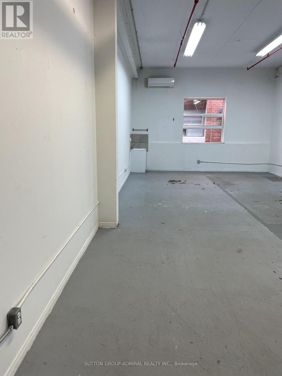 Studio 1 - 151 Sterling Road, Toronto, Ontario  M6R 2B2 - Photo 3 - C13760644