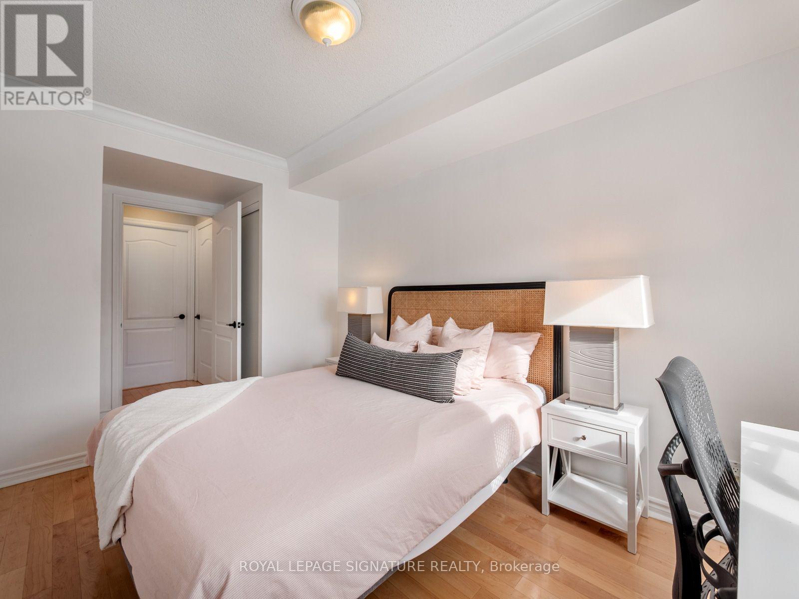 612 - 18 William Carson Crescent, Toronto, Ontario  M2P 2G6 - Photo 20 - C13760654