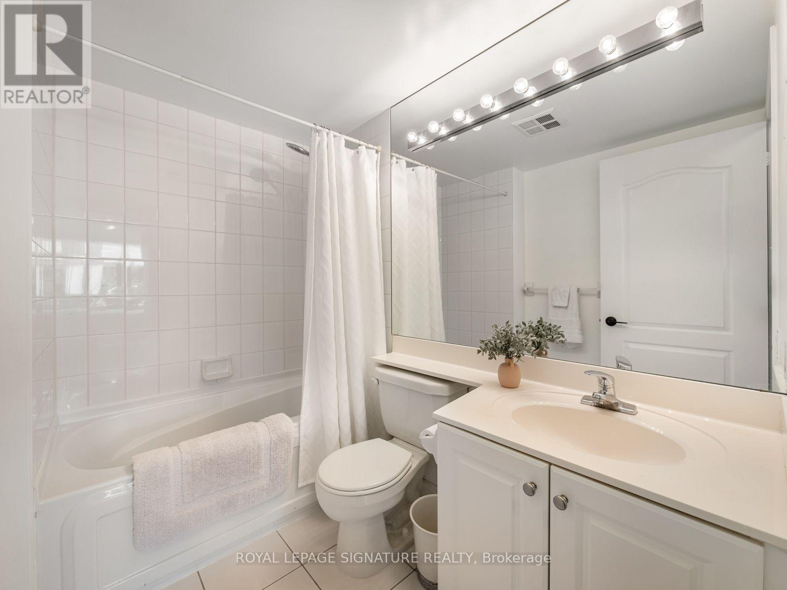 612 - 18 William Carson Crescent, Toronto, Ontario  M2P 2G6 - Photo 21 - C13760654