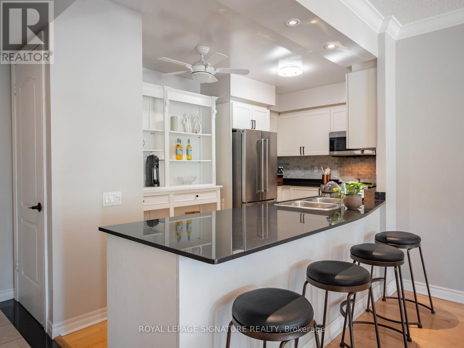 612 - 18 William Carson Crescent, Toronto, Ontario  M2P 2G6 - Photo 8 - C13760654