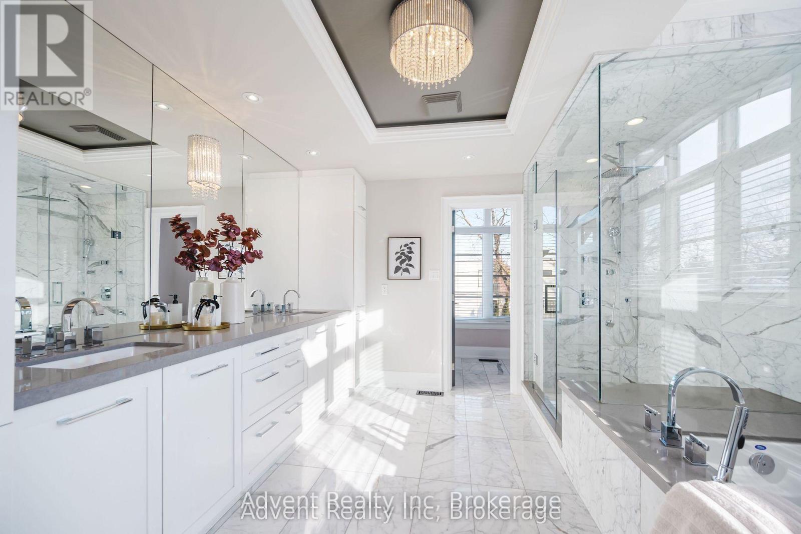 141 Connaught Avenue, Toronto, Ontario  M2M 1H3 - Photo 33 - C13760746