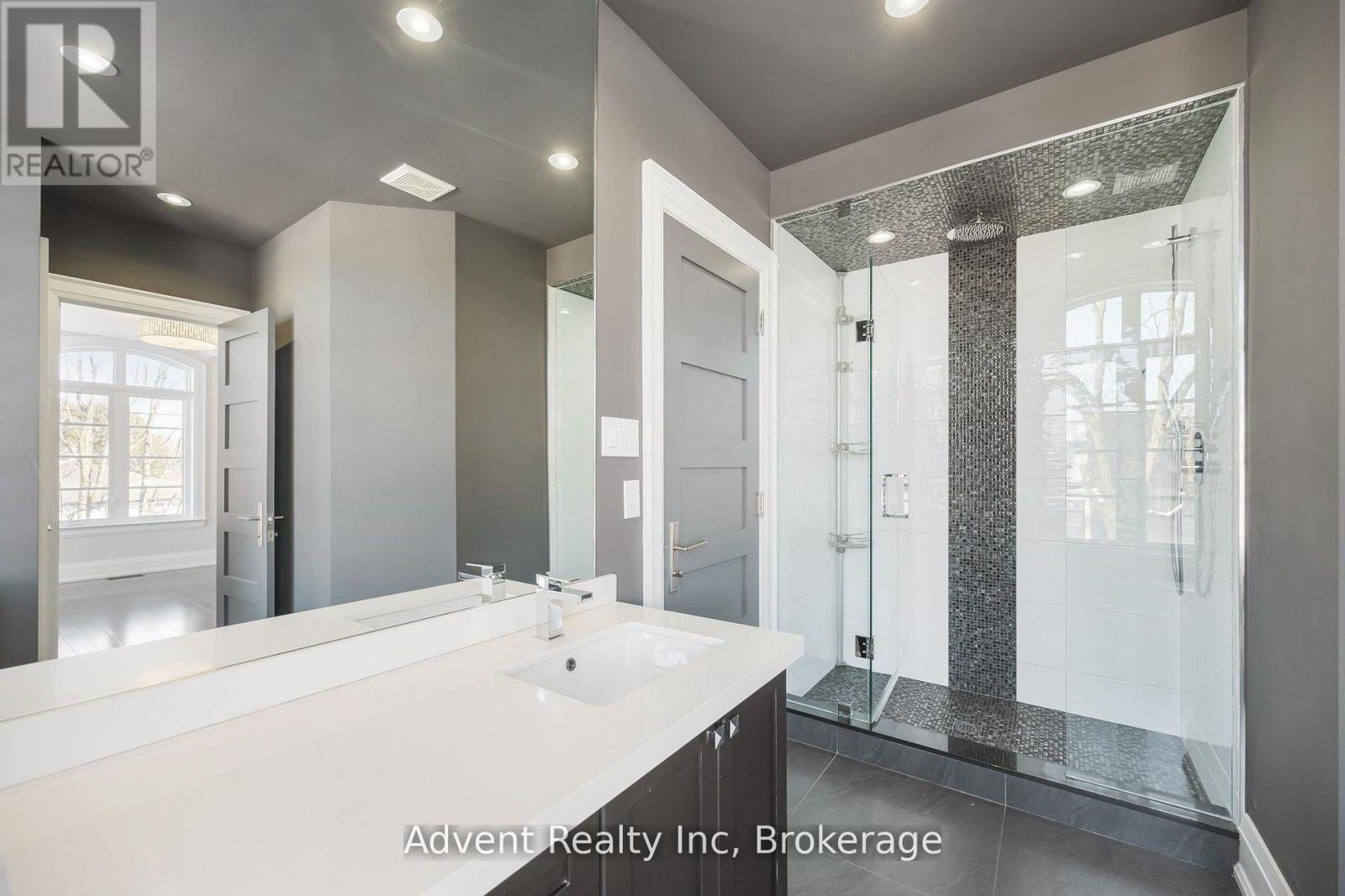 141 Connaught Avenue, Toronto, Ontario  M2M 1H3 - Photo 38 - C13760746