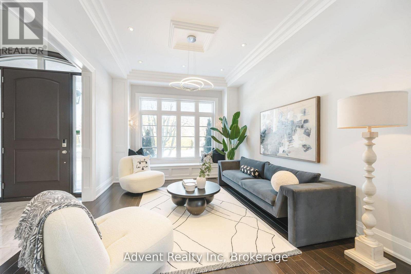 141 Connaught Avenue, Toronto, Ontario  M2M 1H3 - Photo 6 - C13760746