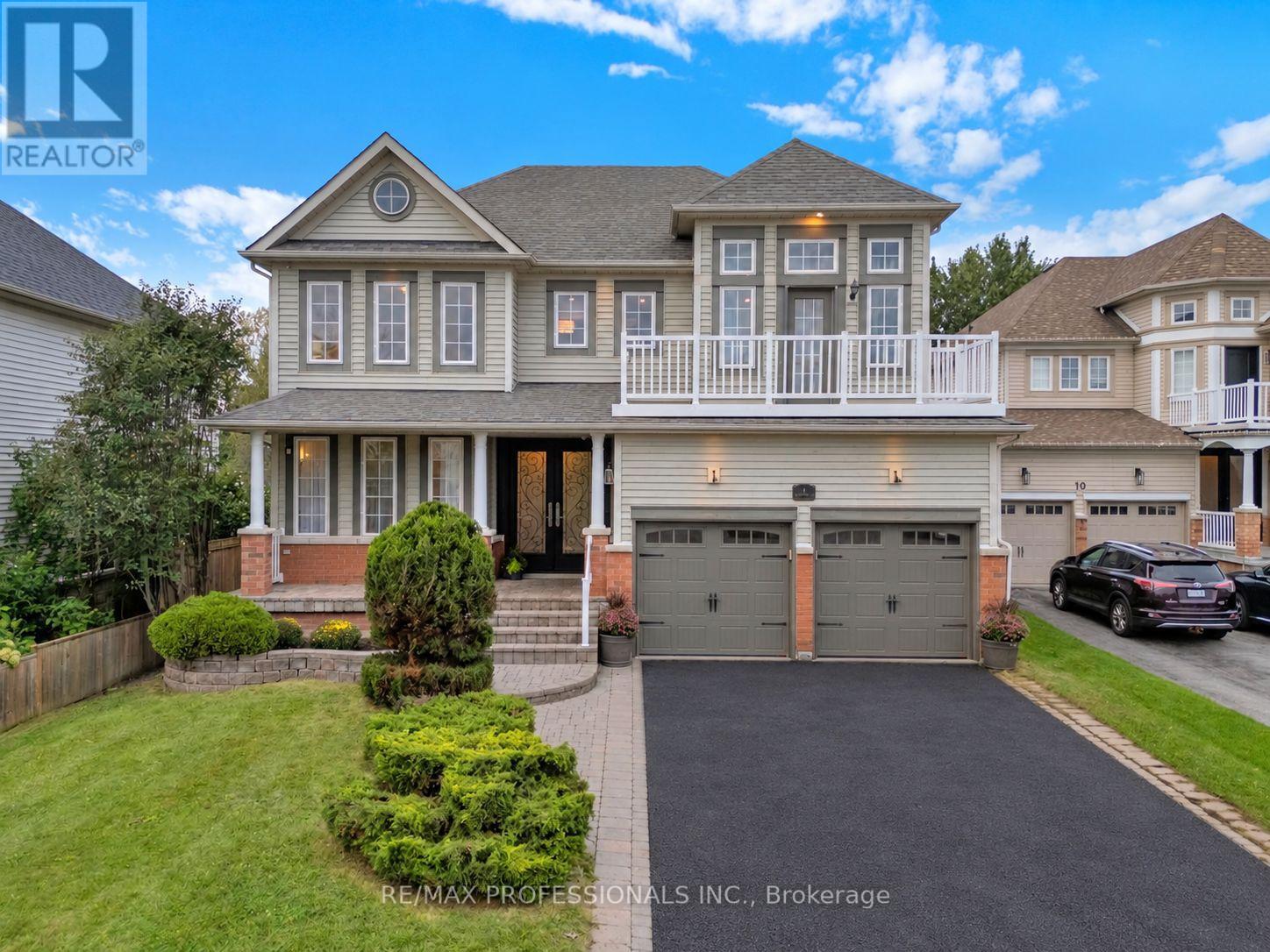 8 SHELTER BAY COURT, Whitby, Ontario