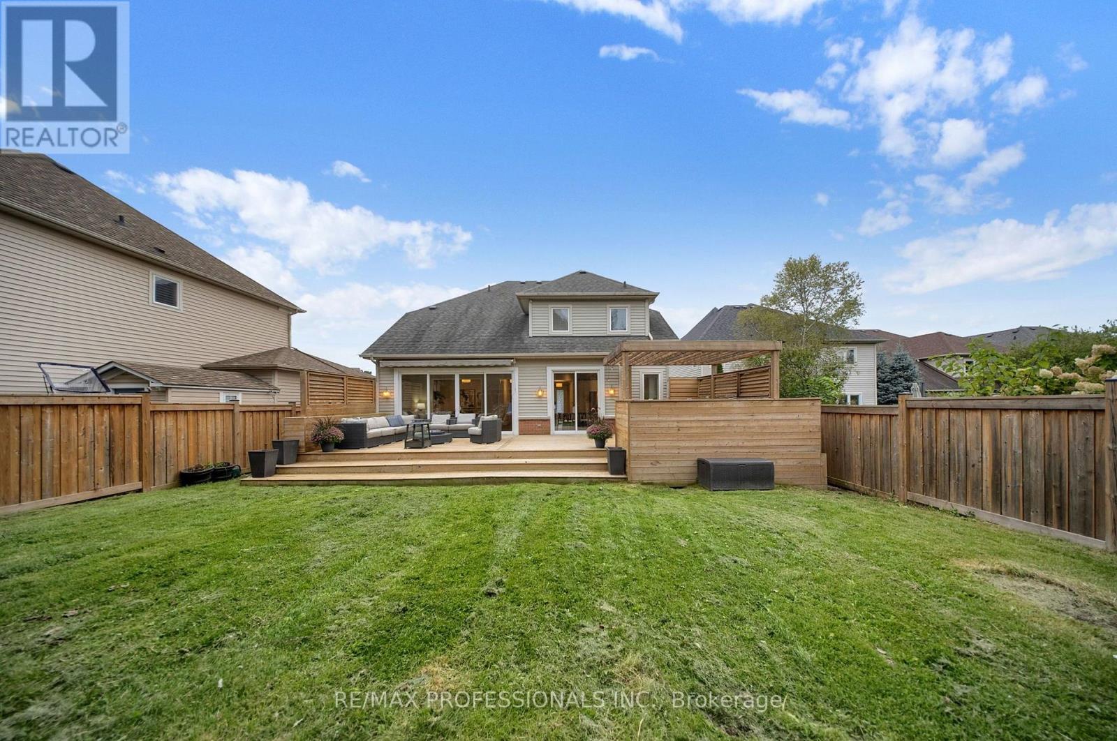 8 Shelter Bay Court, Whitby, Ontario  L1N 9P5 - Photo 42 - E13760694