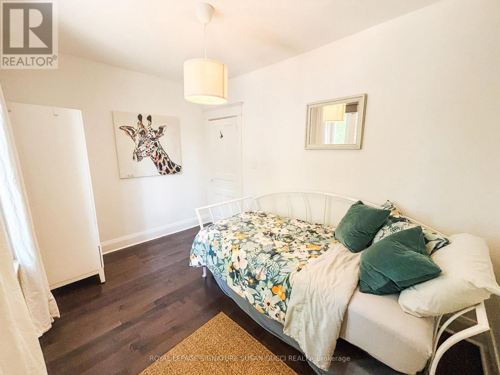 231 Chisholm Avenue, Toronto, Ontario  M4C 4V9 - Photo 12 - E13760744