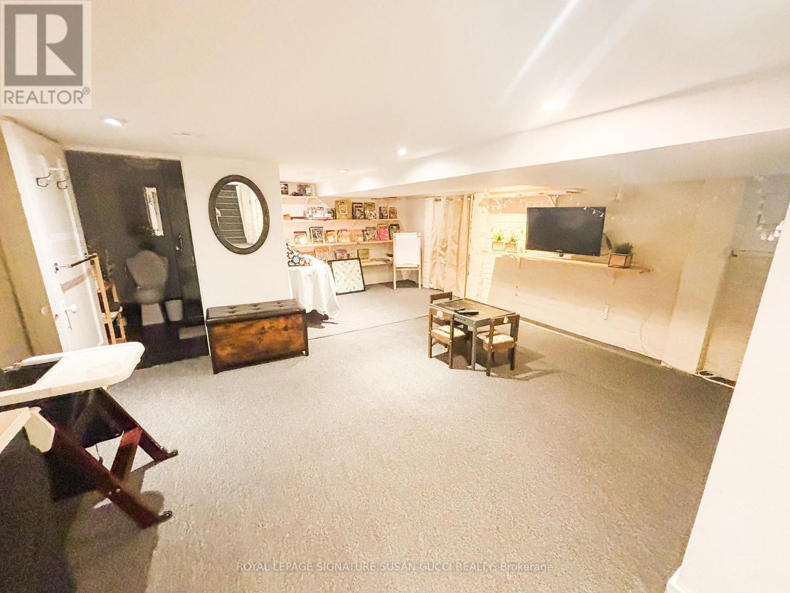 231 Chisholm Avenue, Toronto, Ontario  M4C 4V9 - Photo 18 - E13760744