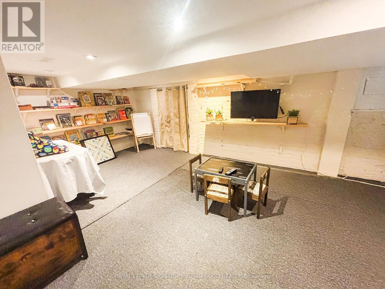 231 Chisholm Avenue, Toronto, Ontario  M4C 4V9 - Photo 19 - E13760744