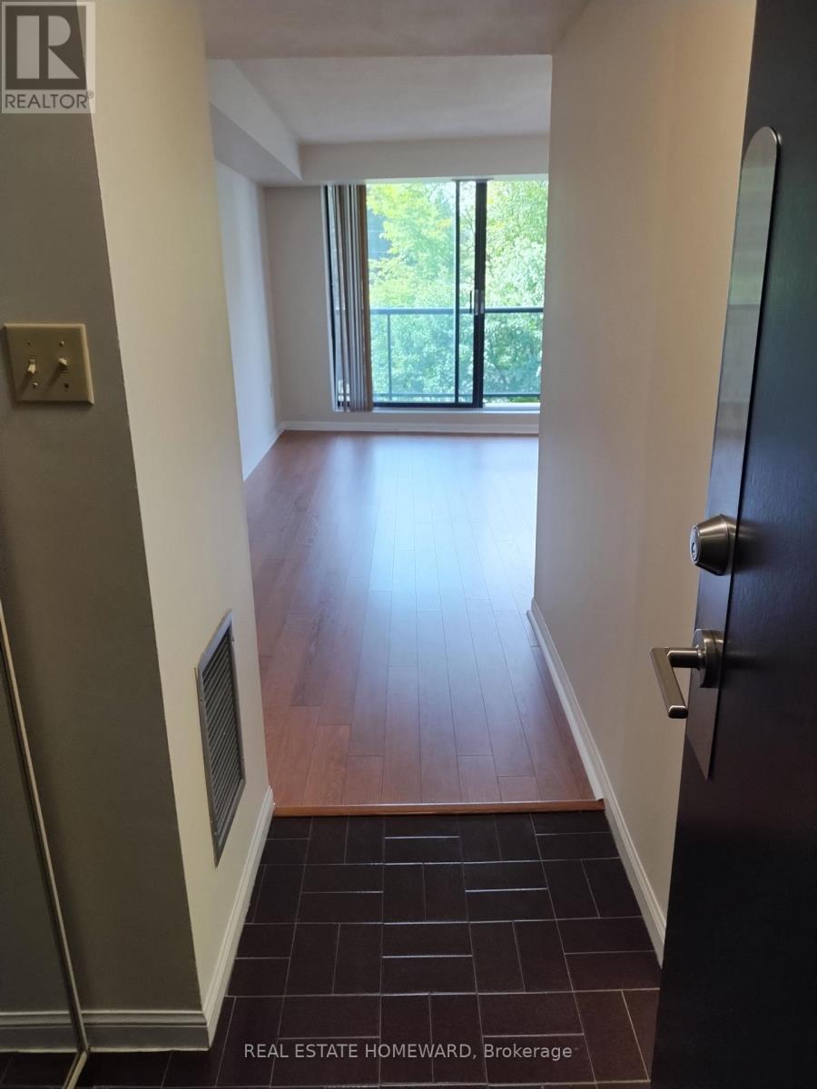 401 - 757 Victoria Pk Avenue, Toronto, Ontario  M4C 5N8 - Photo 4 - E13760768