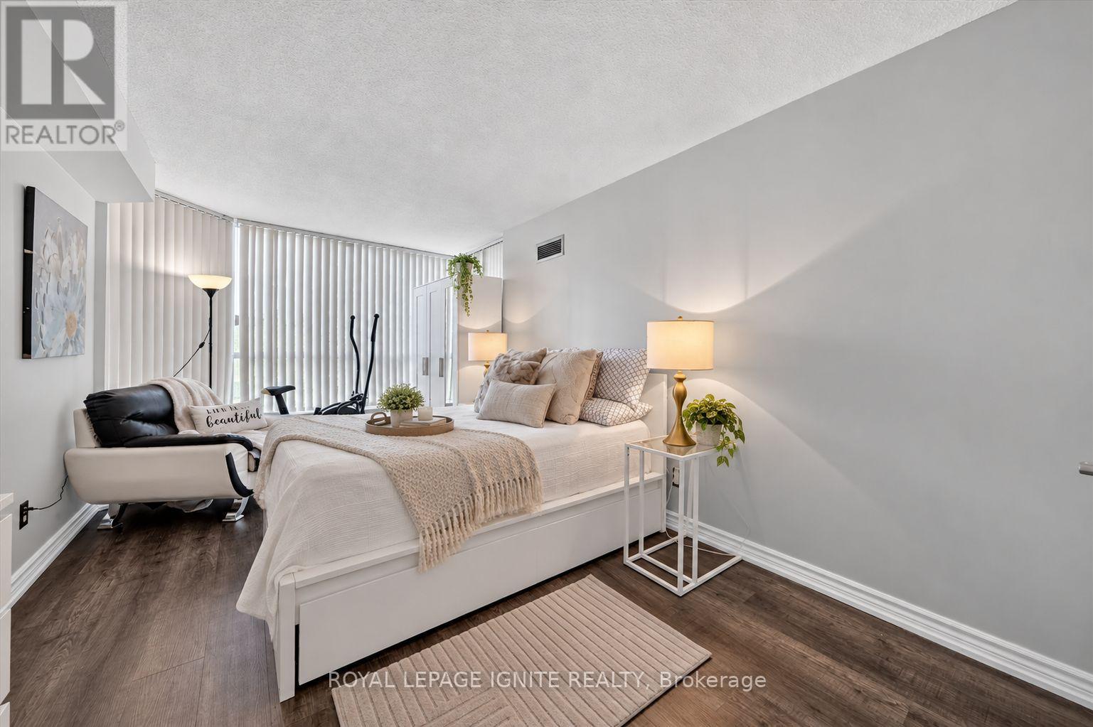 404 - 400 Mclevin Avenue, Toronto, Ontario  M1B 5J4 - Photo 6 - E13760800
