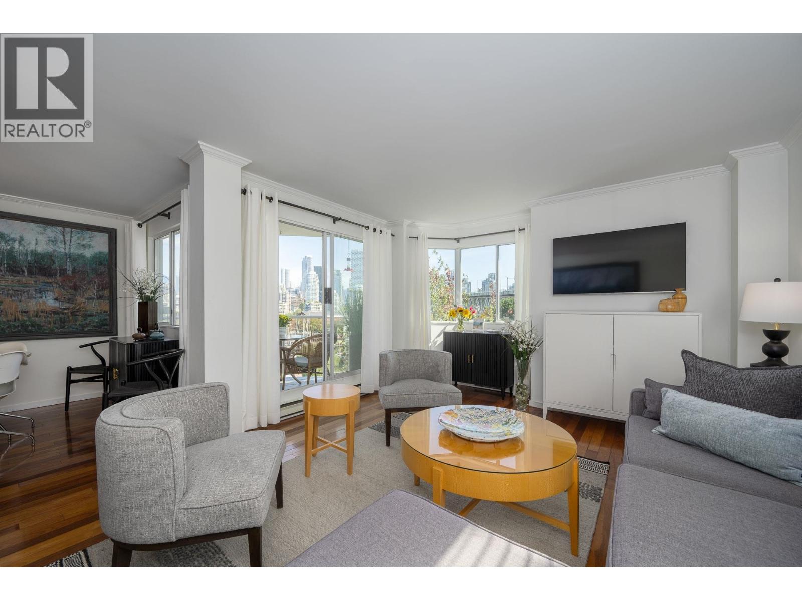 607 1508 Mariner Walk, Vancouver, British Columbia  V6J 4X9 - Photo 3 - R3163010