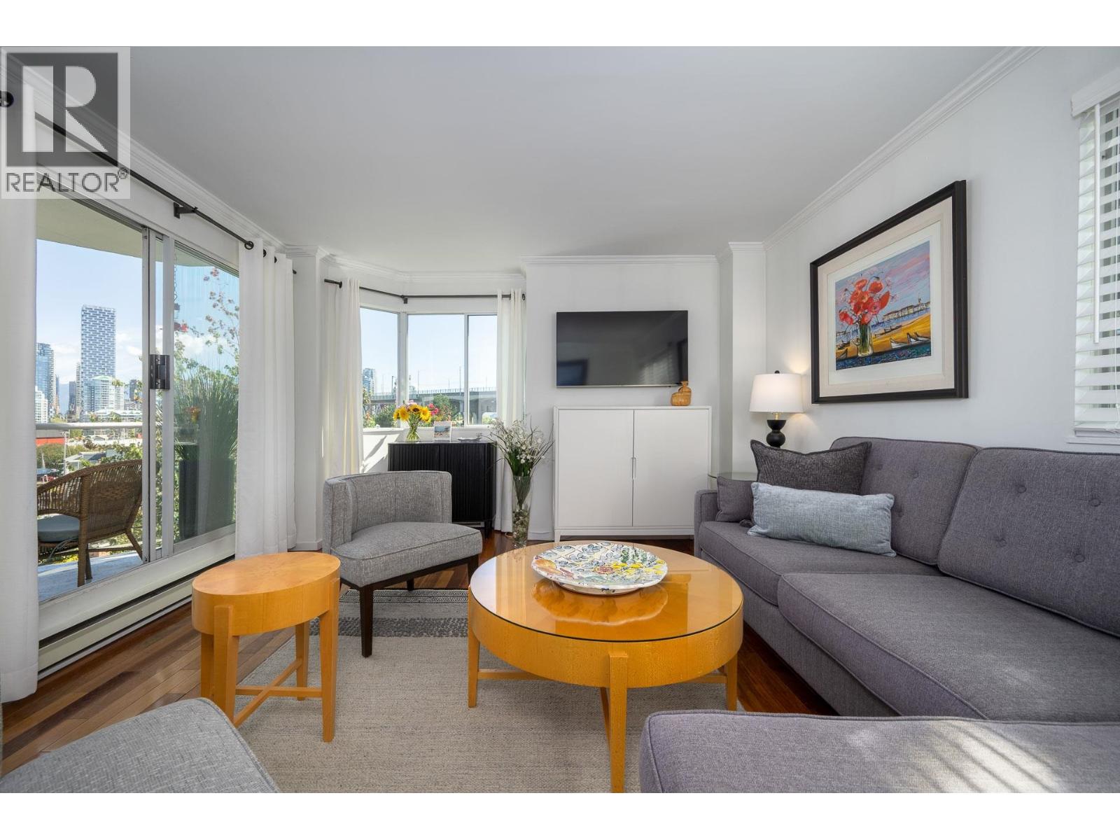 607 1508 Mariner Walk, Vancouver, British Columbia  V6J 4X9 - Photo 4 - R3163010