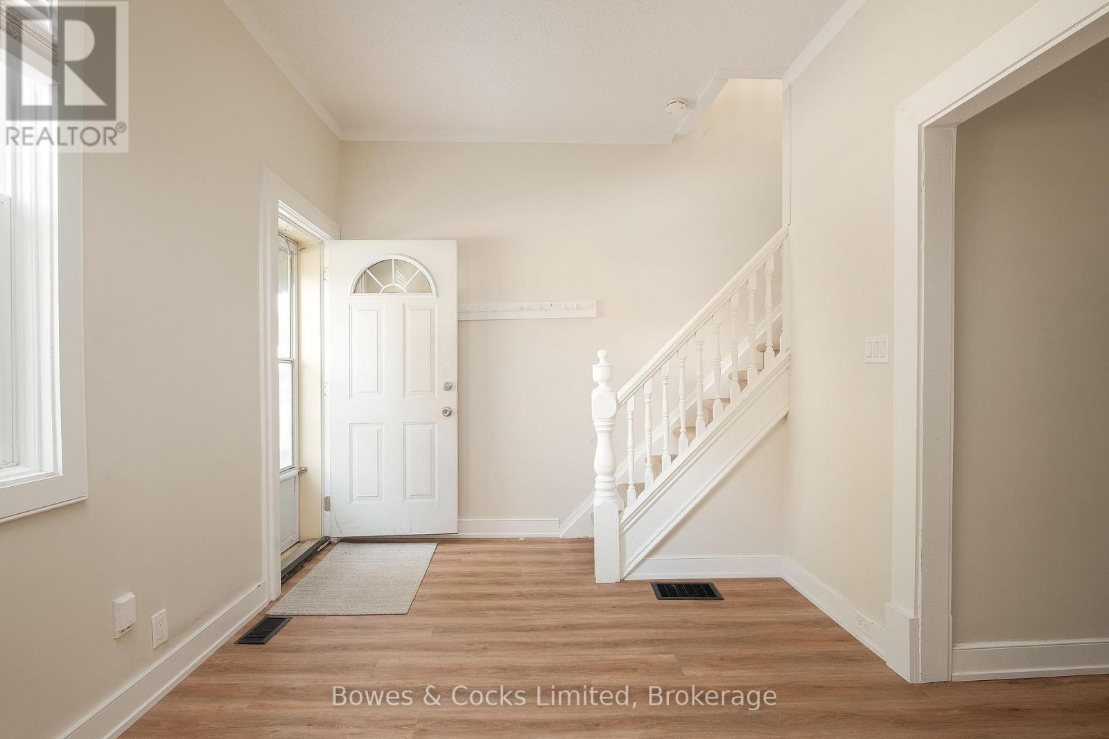 383-387 Mark Street, Peterborough, Ontario  K9H 1V8 - Photo 3 - X13496094