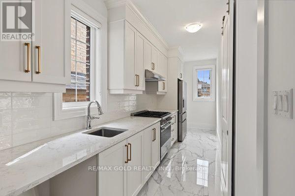 81 Kinburn Crescent, Vaughan, Ontario  L3L 0E9 - Photo 12 - N13760676